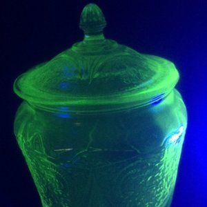 Uranium green glass jar